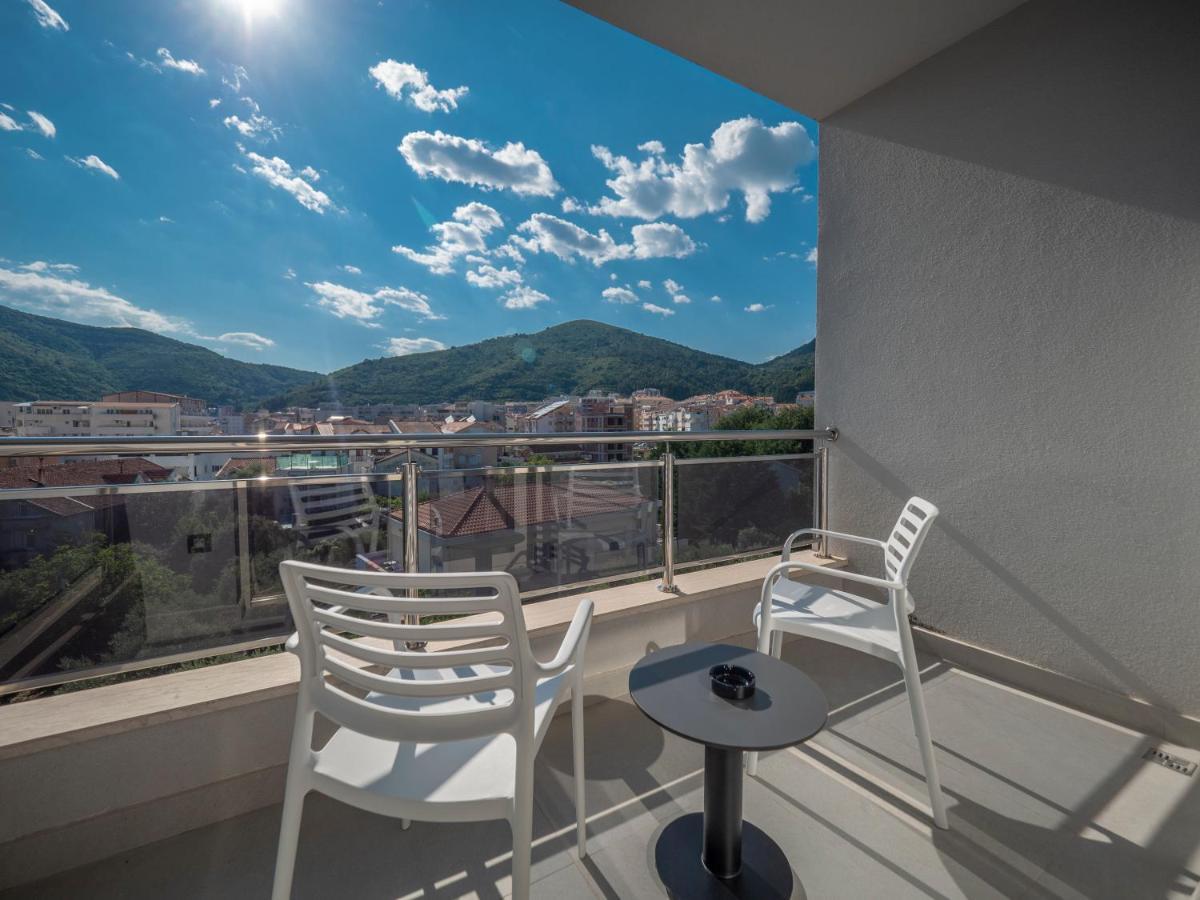 Hotel Idila Budva Buitenkant foto